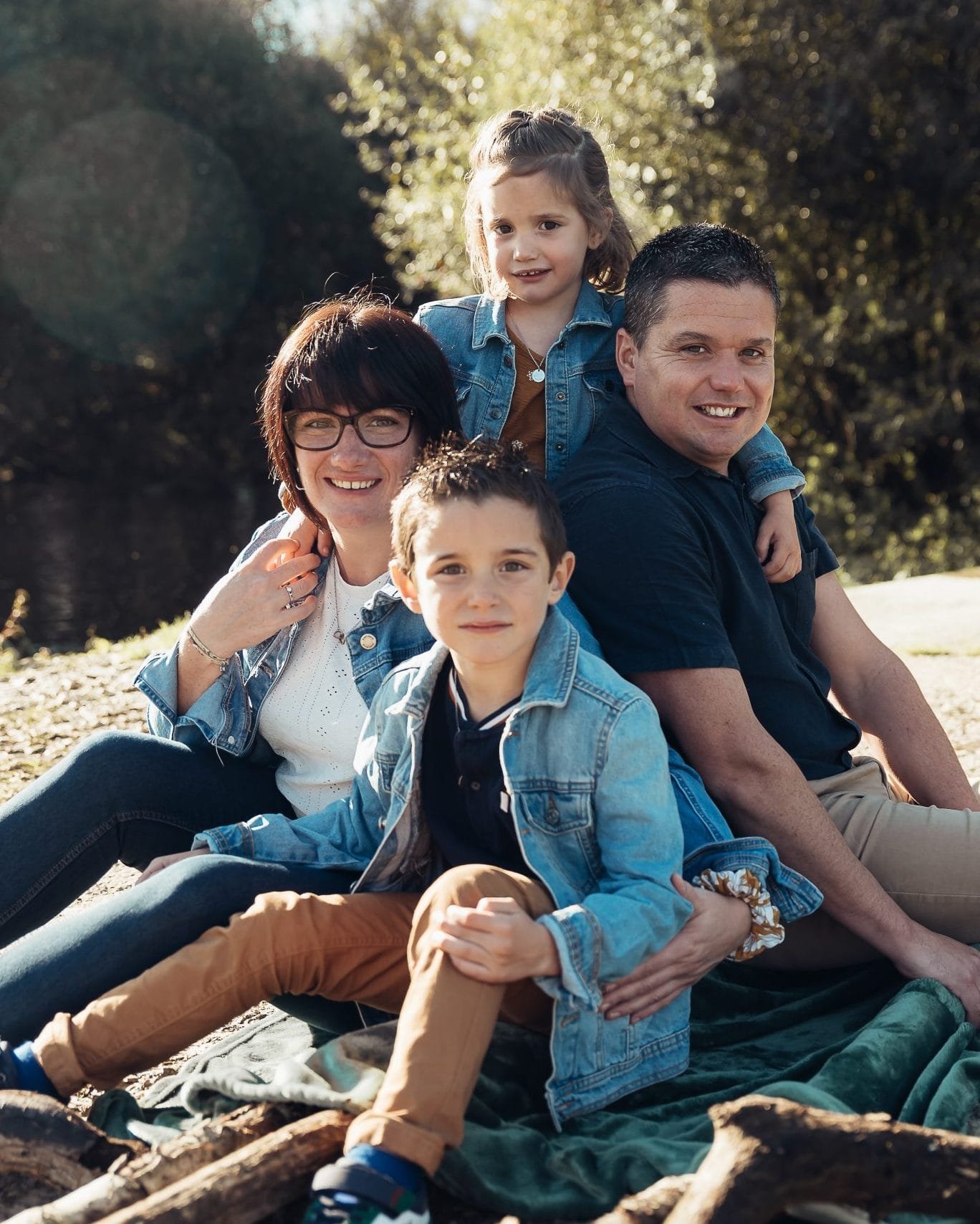 Photographe à Erdre-en-Anjou capturant un moment complice - Photographe Pays de la Loire